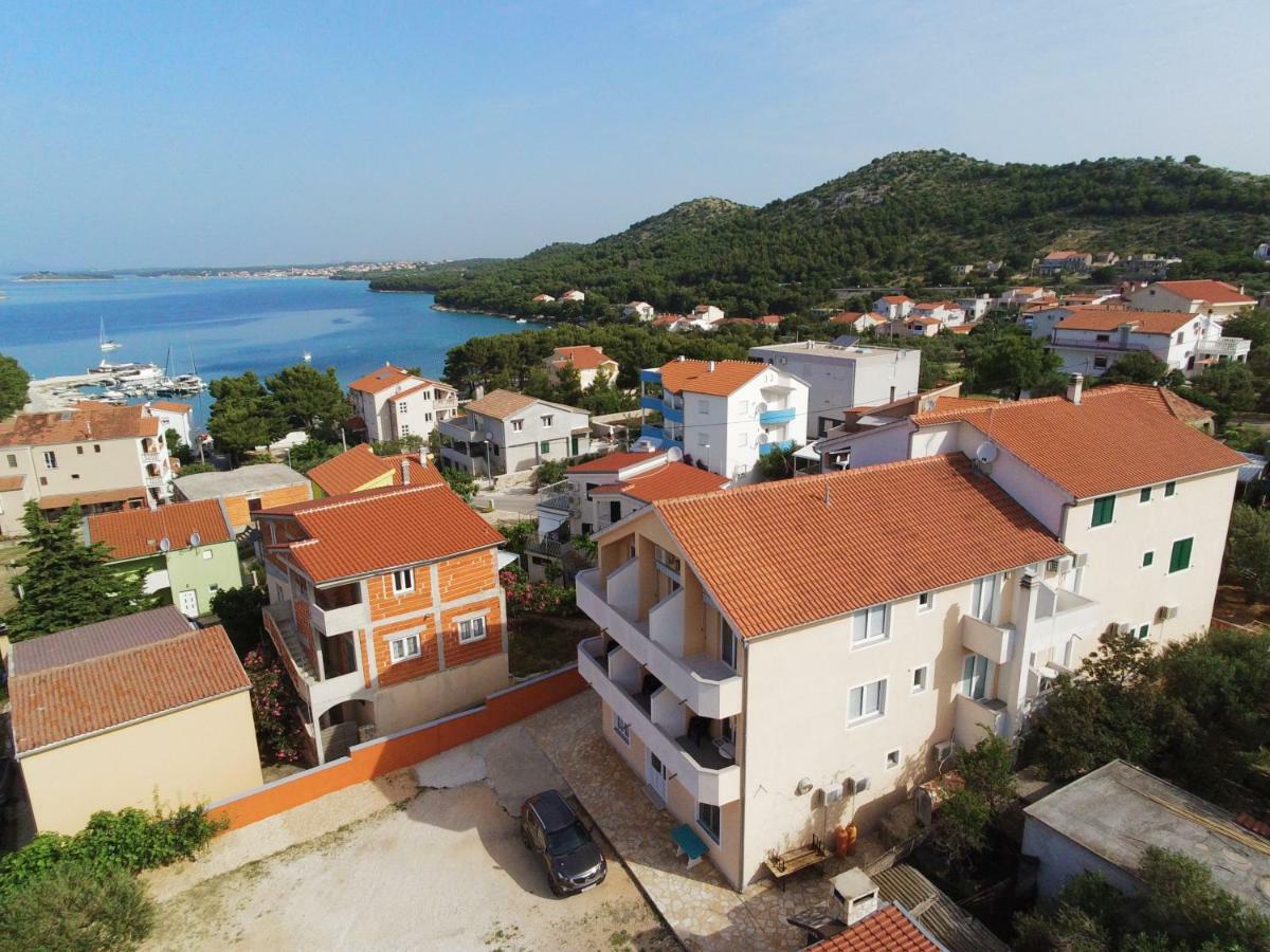 Apartment Gordana Drage Bagian luar foto