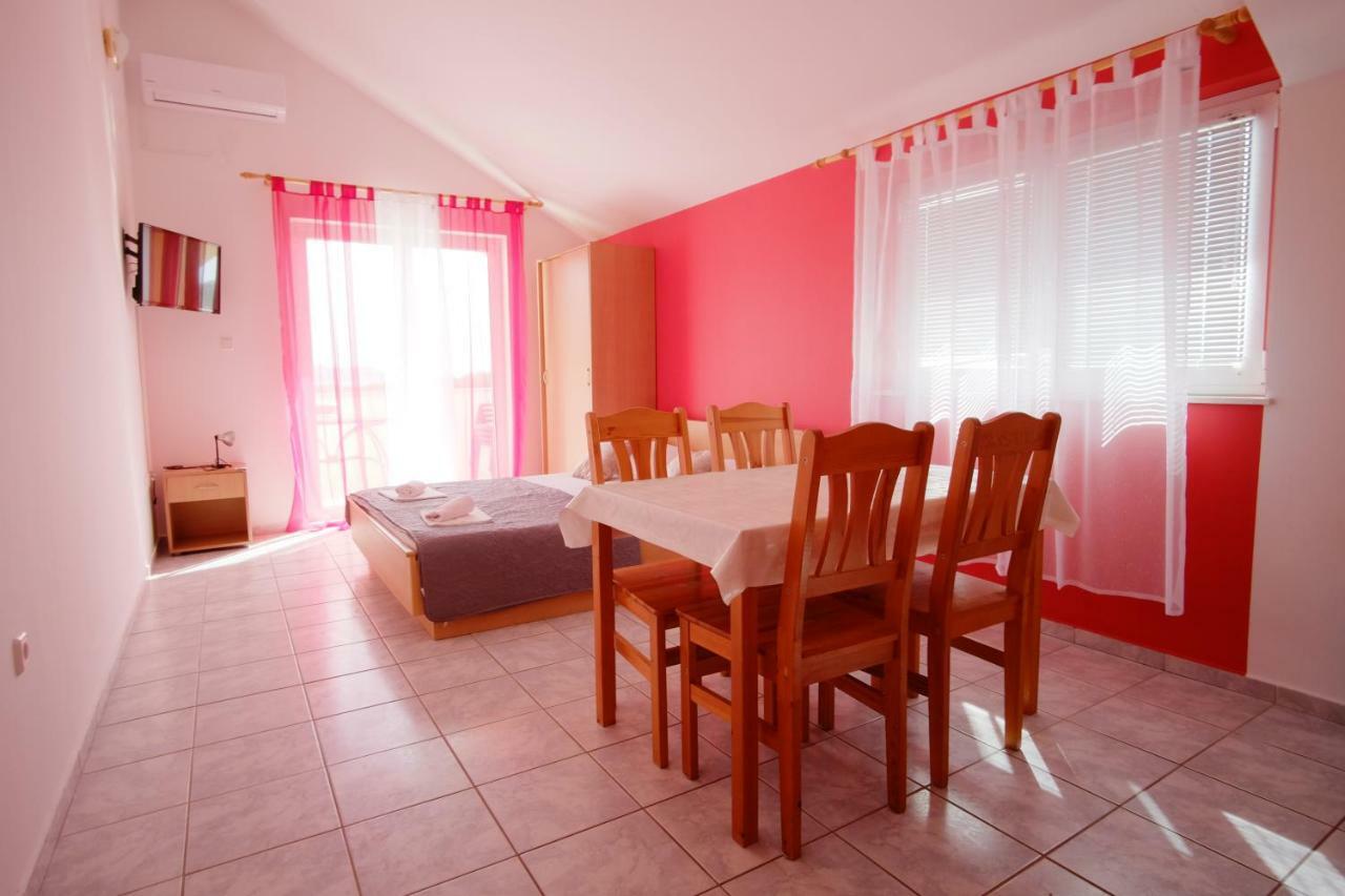 Apartment Gordana Drage Bagian luar foto