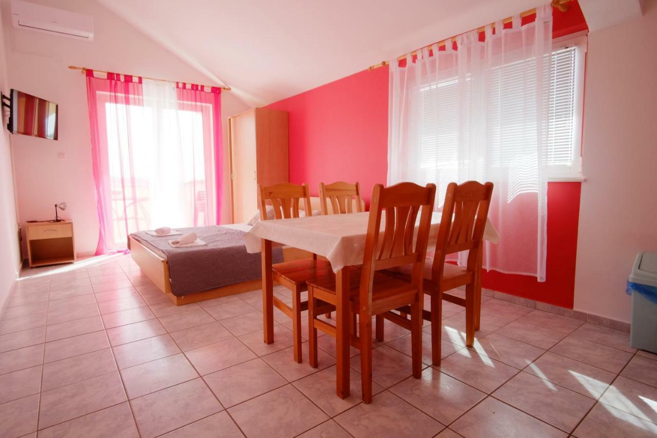 Apartment Gordana Drage Bagian luar foto