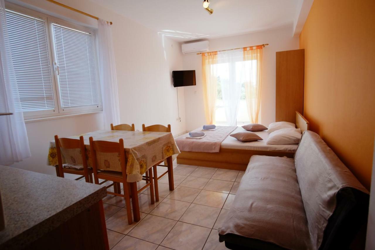 Apartment Gordana Drage Bagian luar foto